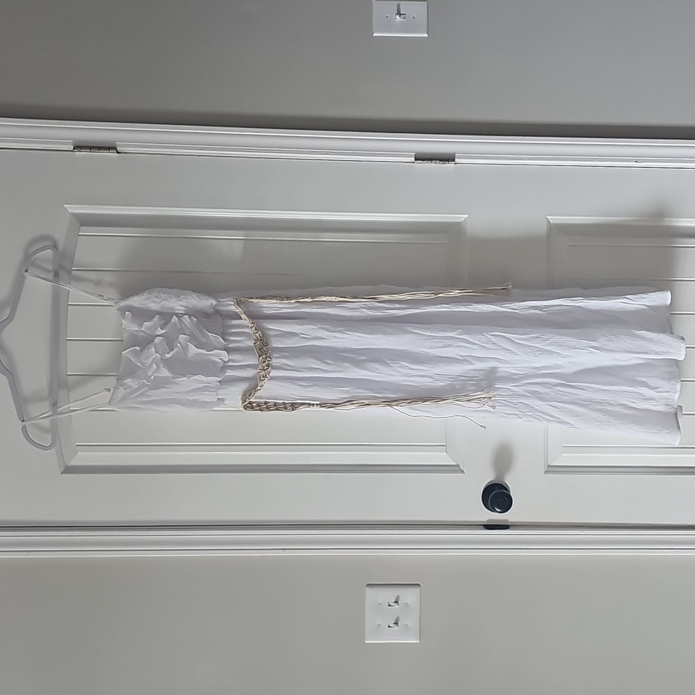 White maxi dress